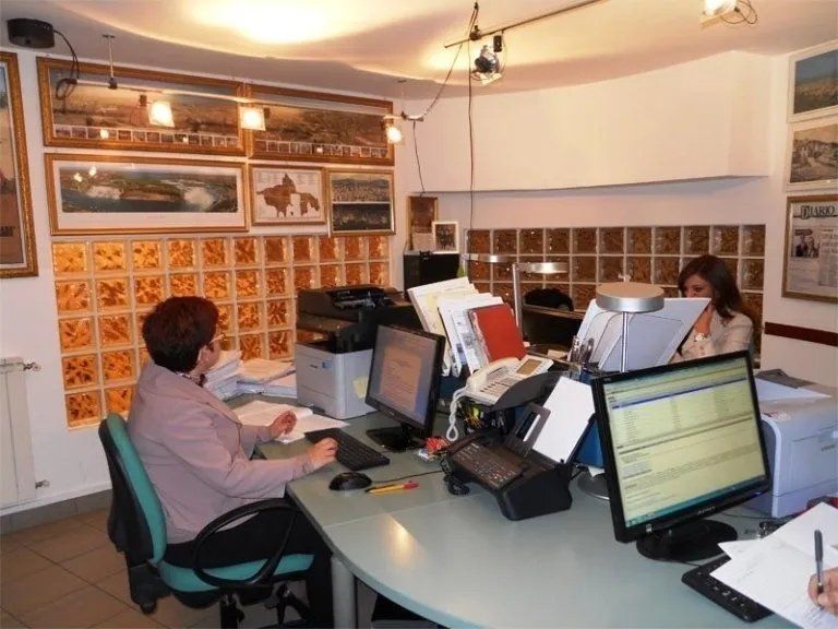 Impiegati al lavoro