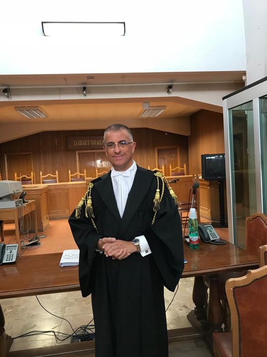 avvocato Impellizzeri con toga