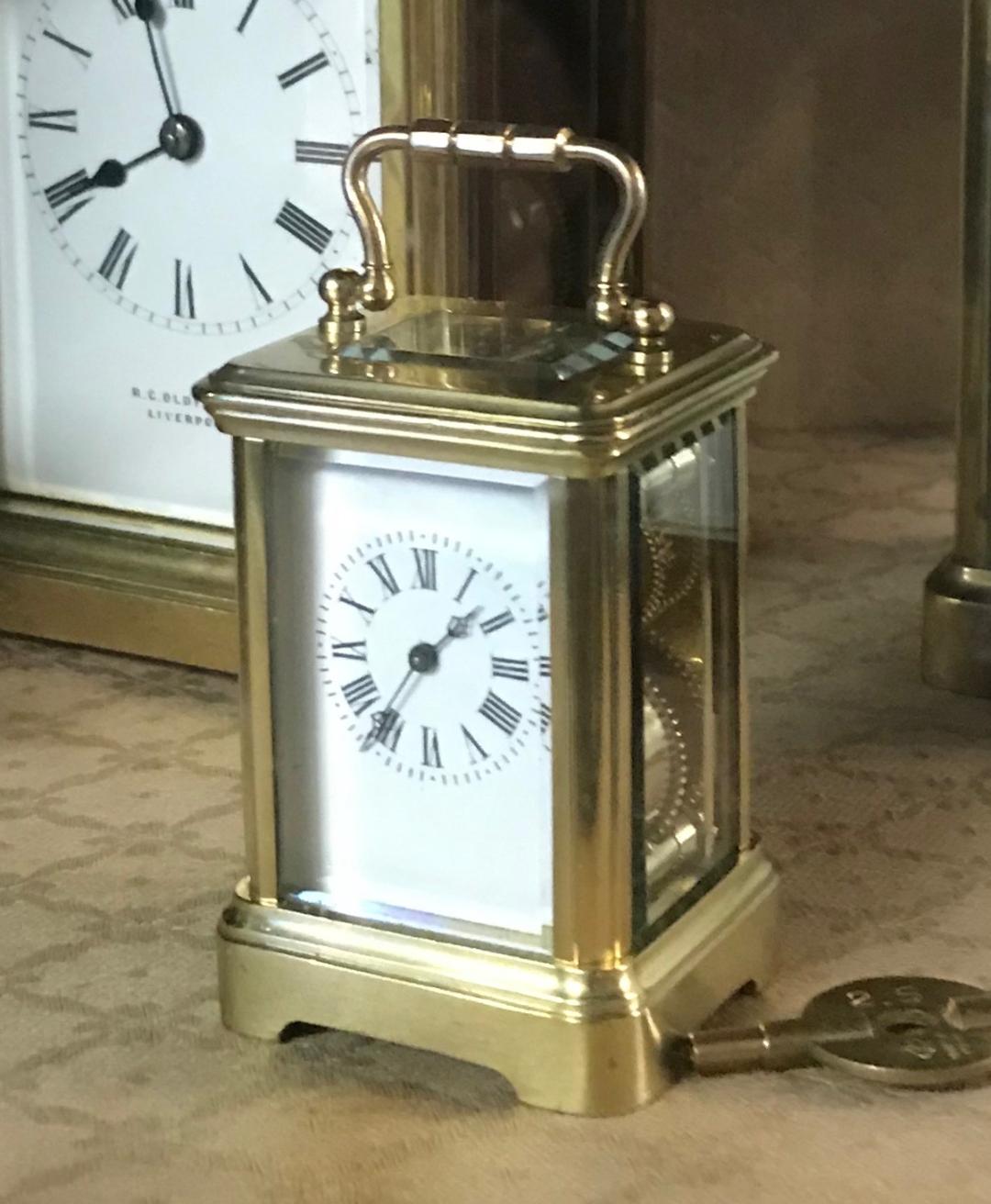 Miniature carriage clock