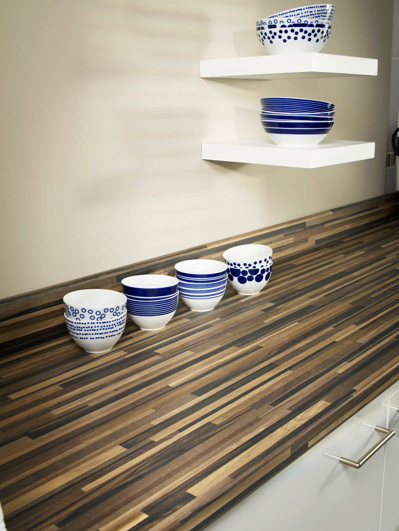 Bushboard Ebony Stripwood