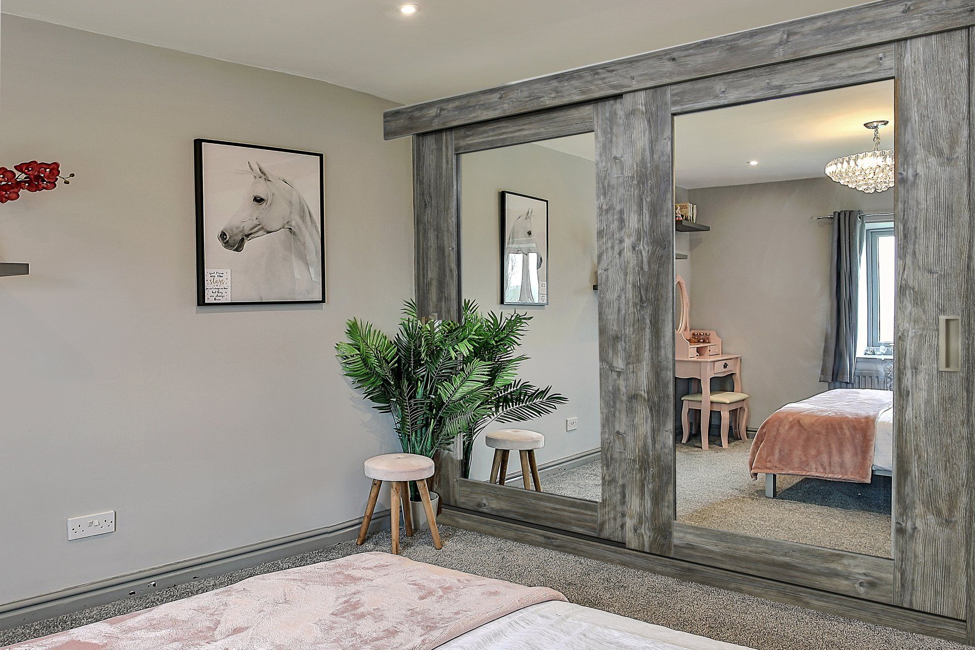 Heritage Wood Frame