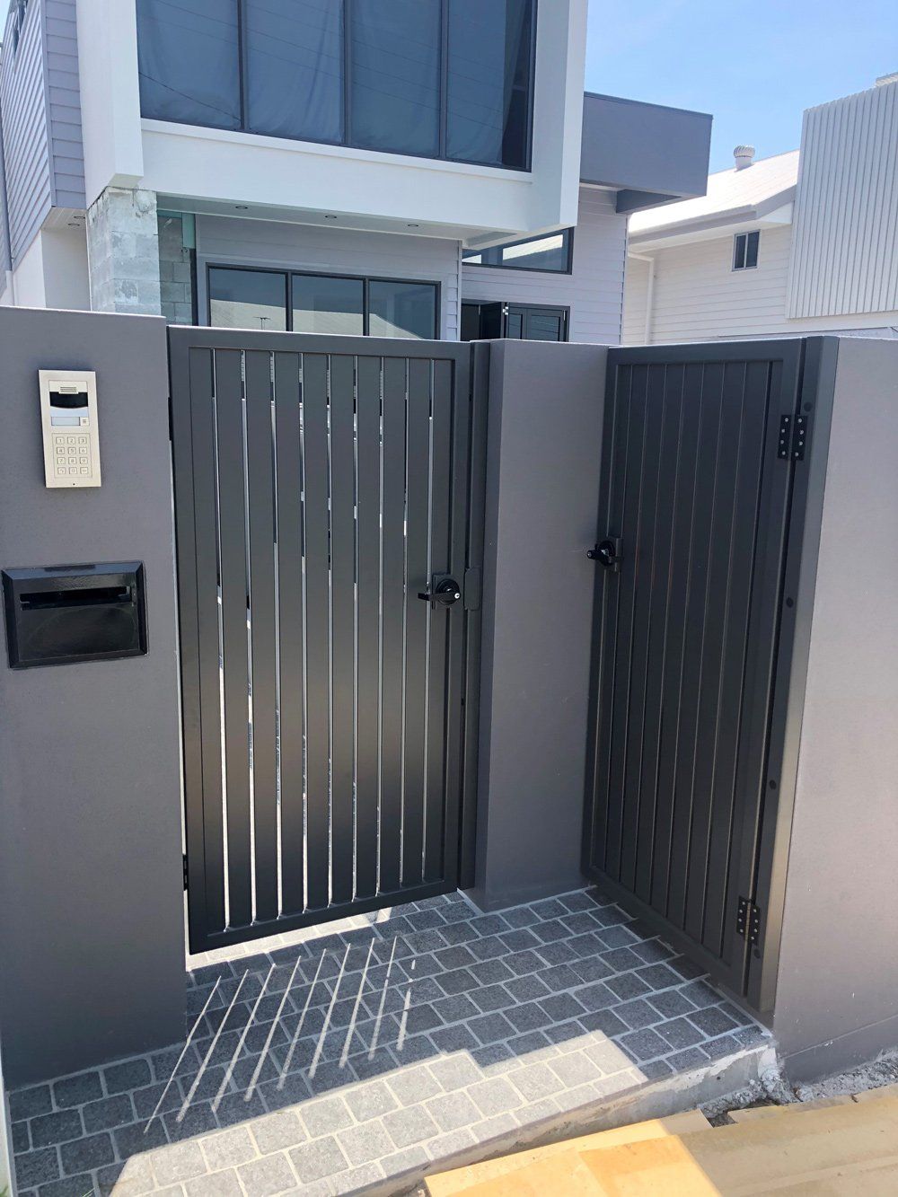 Louvered Gates & Screens Gold Coast