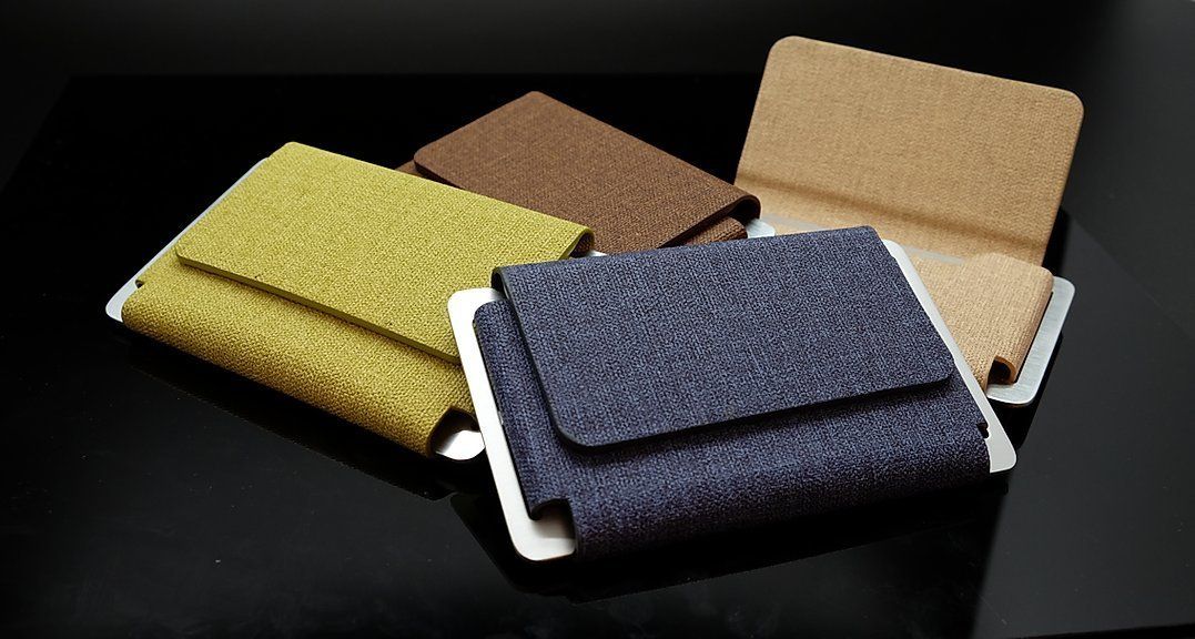 CARD HOLDER