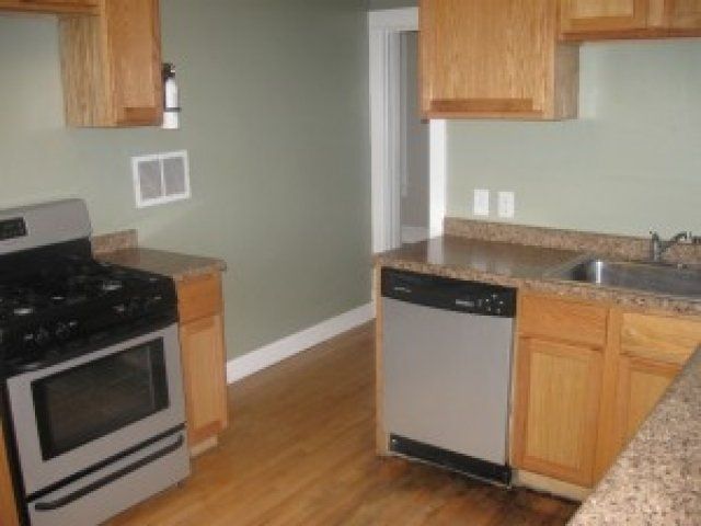 Kitchen in 3308 Webster St, DiBar Enterprises.