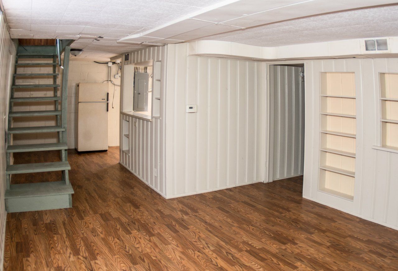 3517 Howard Interior