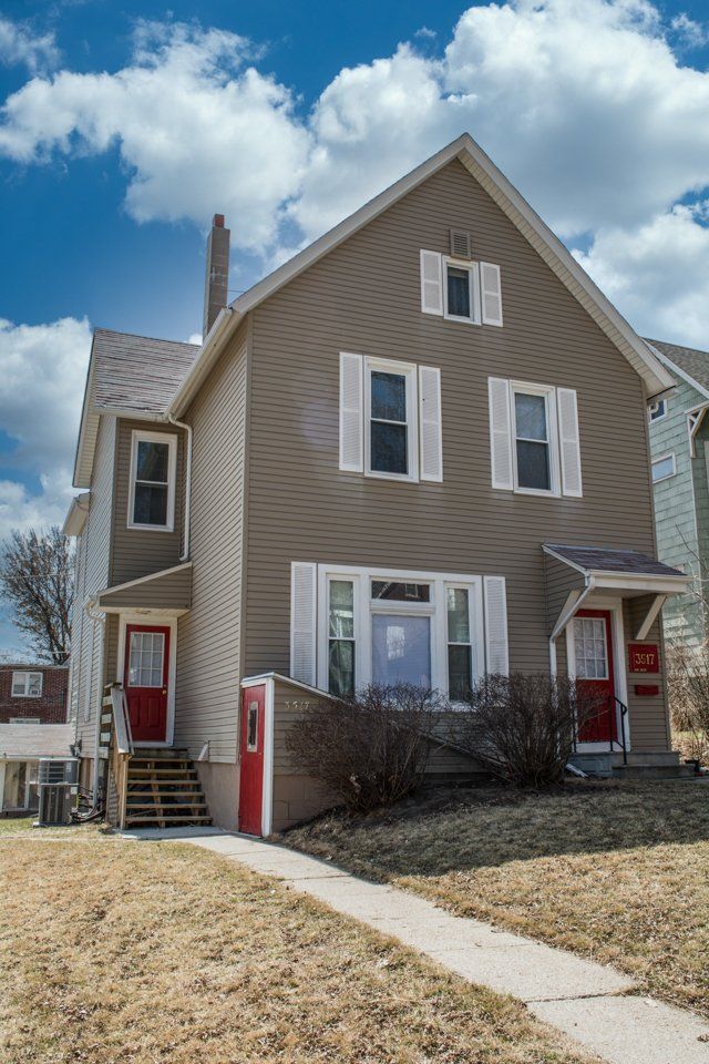 3517 Howard Exterior