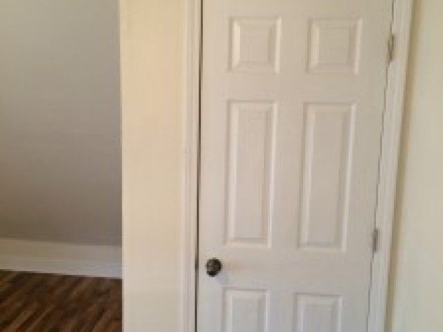 Closet in 3519 Jones St | DiBar Enterprises