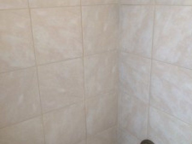 Bathroom with tub in 3519 Jones St | DiBar Enterprises
