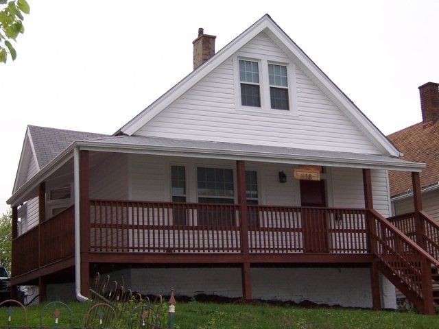 Exterior of 818 S 33rd St | DiBar Enterprises