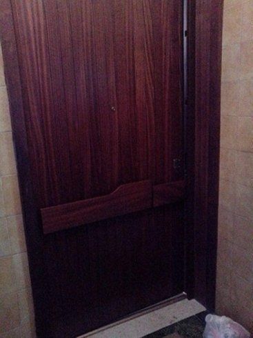 porta blindata in legno scuro