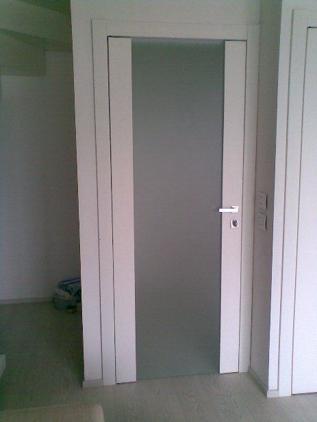 Porta in laminatino