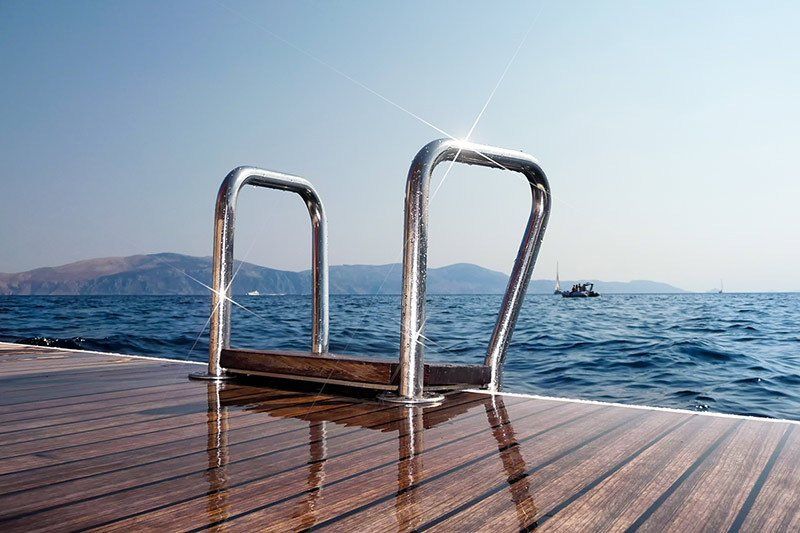 Boat, Yacht Painting and Varnishing Boat, Yacht Painting and Varnishing