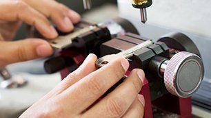 key cutting