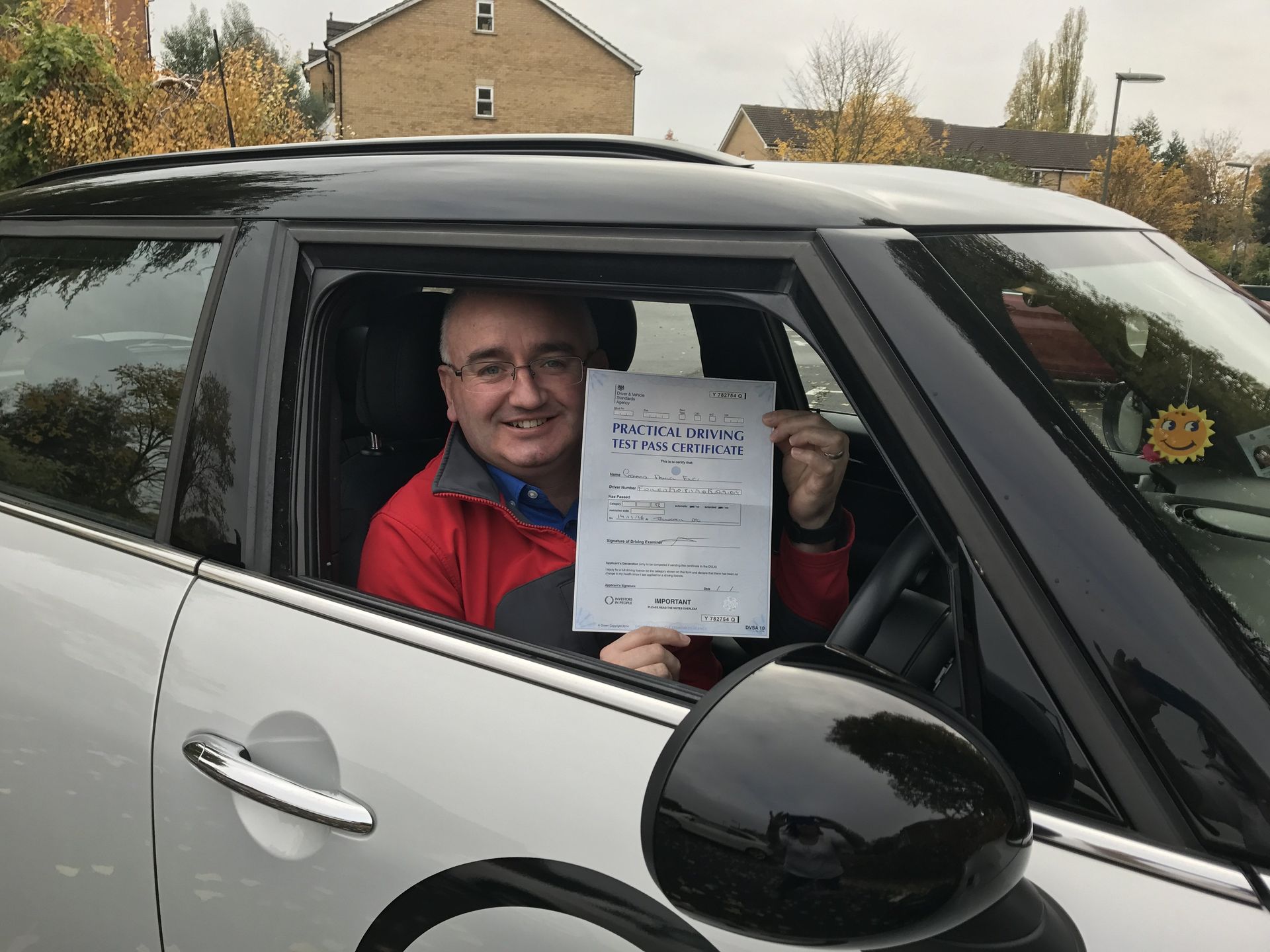 Driver training - Thames Ditton, Surrey - Success With Sara - passed