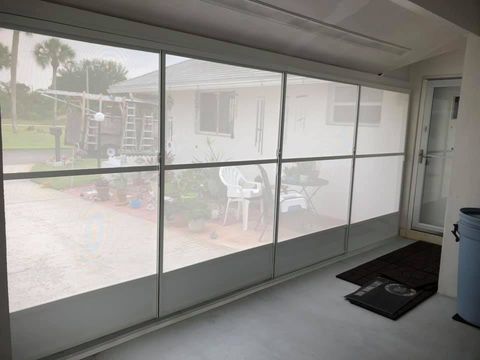 Screen Replacement — Vinyl & Acrylic Rooms in Lehigh Acres, FL