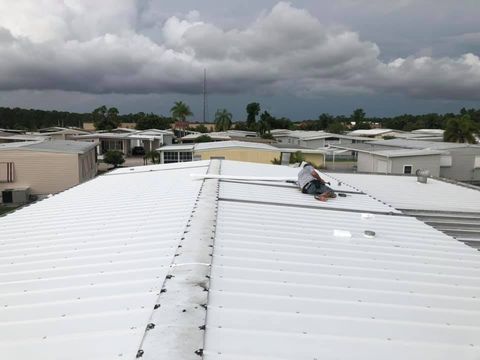 Screen Repair — Fully Insulated Elite Rooms in Lehigh Acres, FL