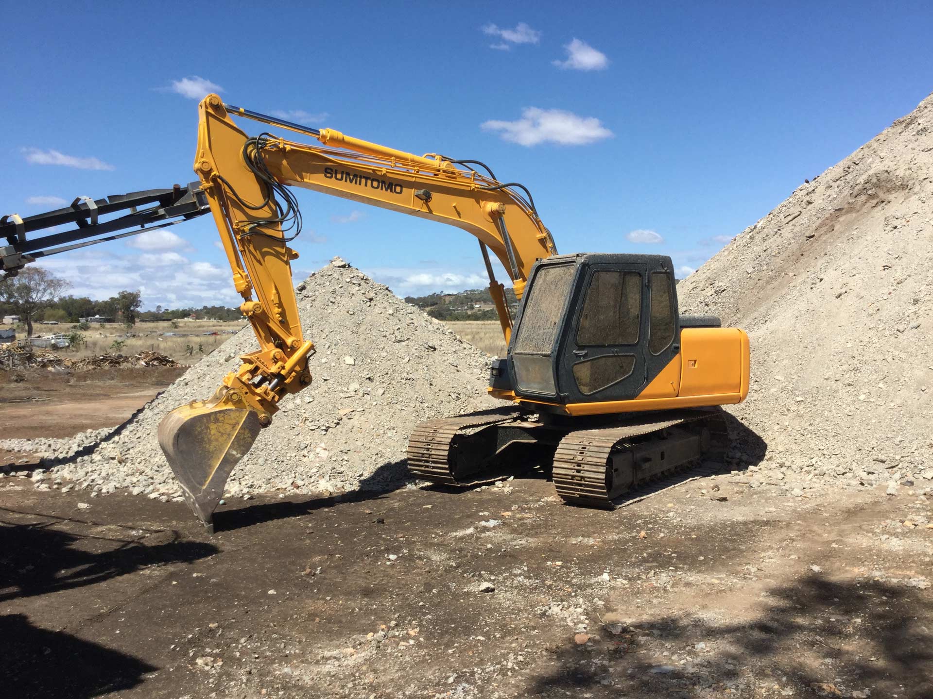 used Sumimoto construction truck