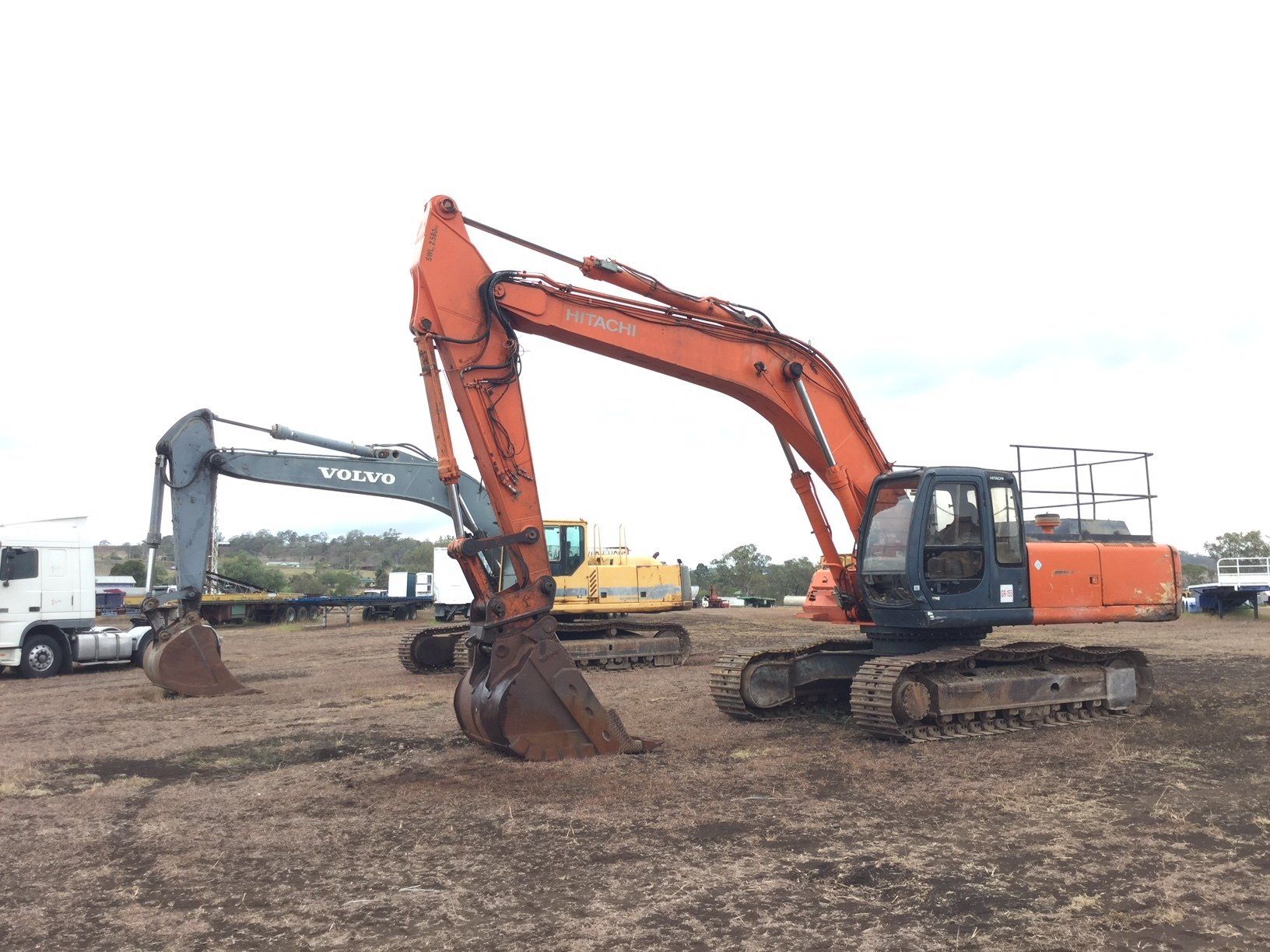 Volvo and Hitachi Toowoomba Used Earthmoving Equipments