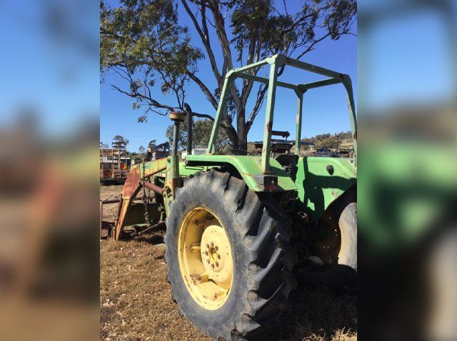 green farm truck tractor