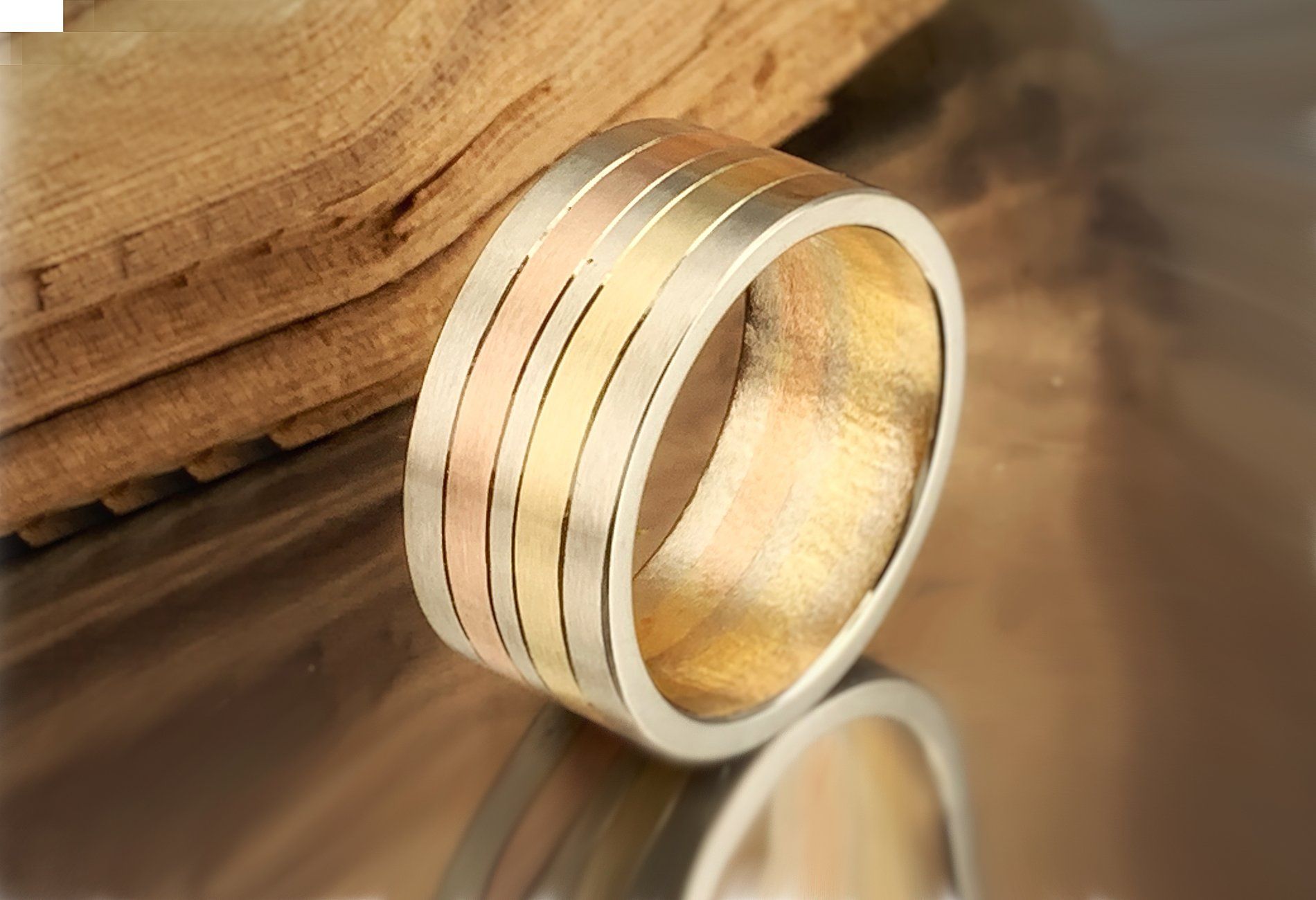 custom wedding band
