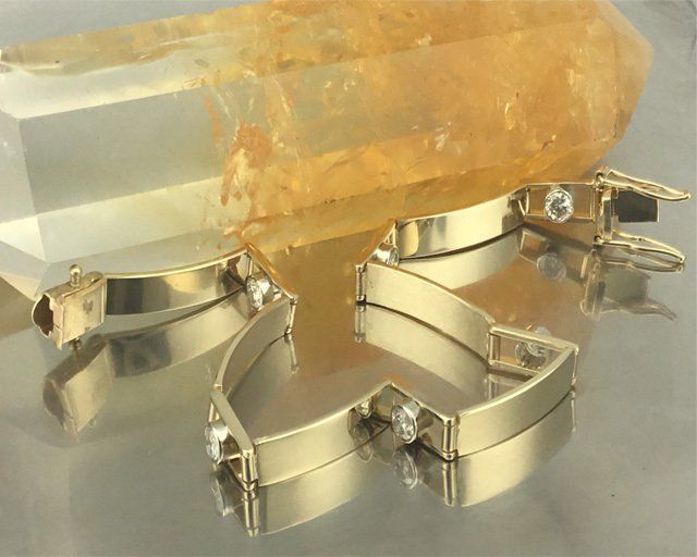 custom bracelet gold diamond