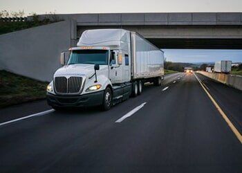 18 Wheeler Truck - Transmissions in Chicago, IL