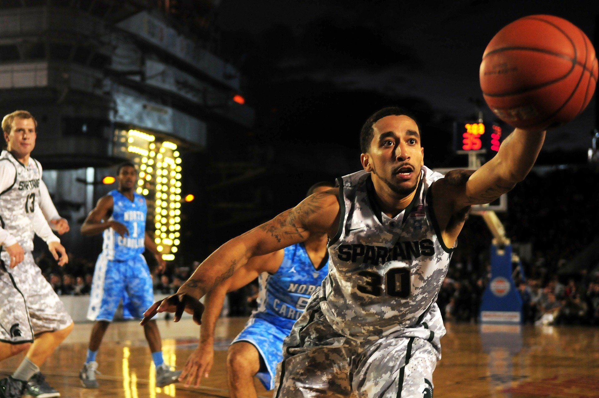 College basketball expert selections and free daily picks