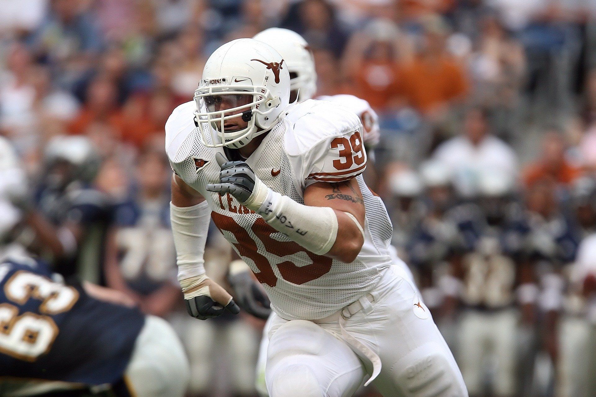Your source for top College football free picks and expert predictions