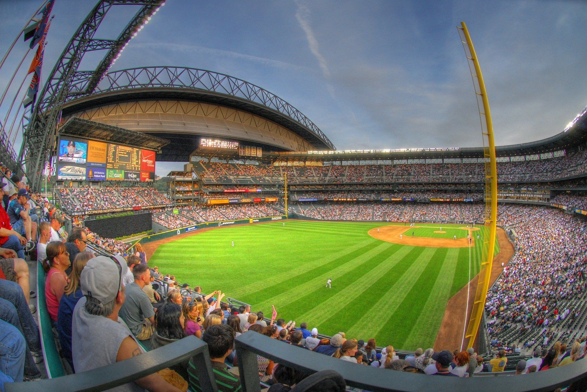 MLB top picks and free daily predictions