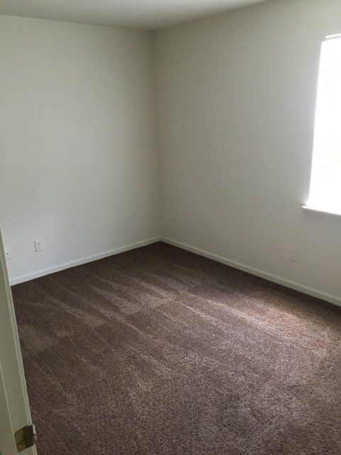 Narrow’s Nest Apartments