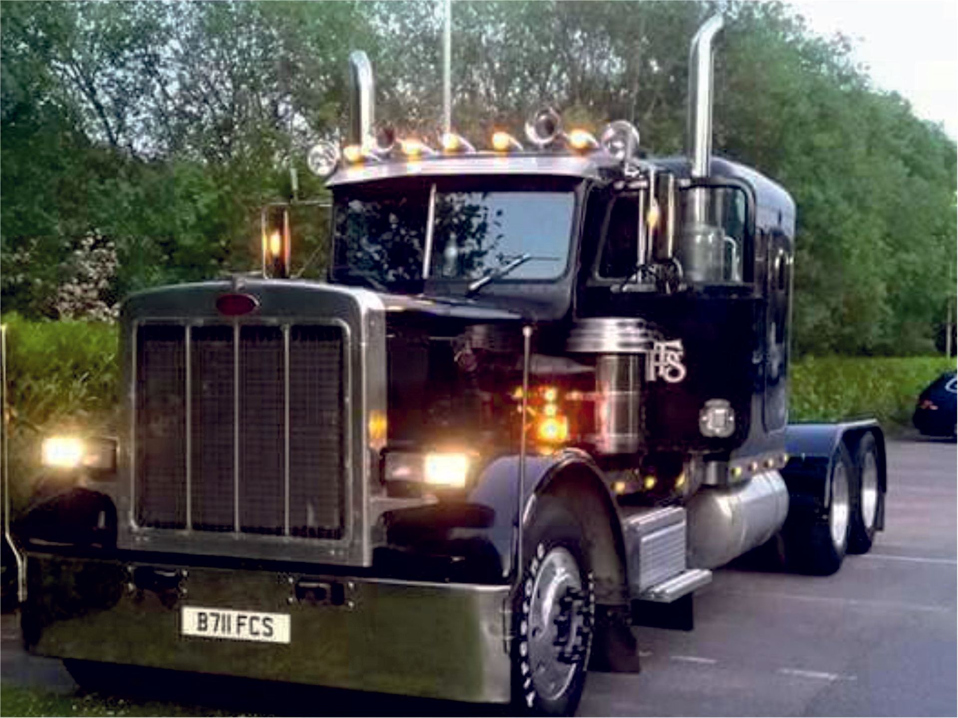 custom build vehicle named petertbilt sleeper cab