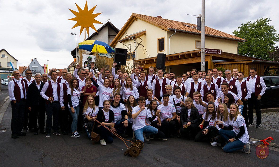 Gruppenbild Kerbclub und Kerbjahrgang 2000
