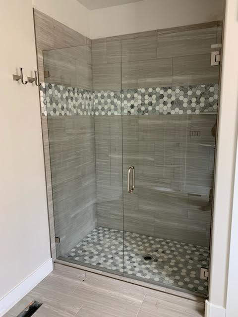 Shower Door with Design — Laramie, WY — Snowy Range Glass