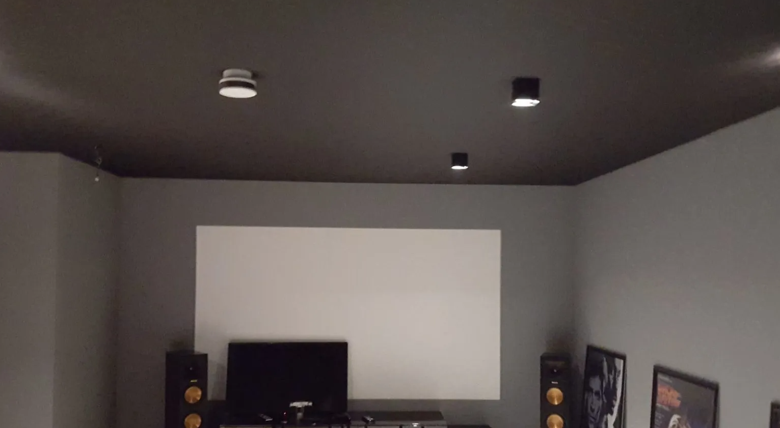 akoestische wanden en plafond thuisbioscoop