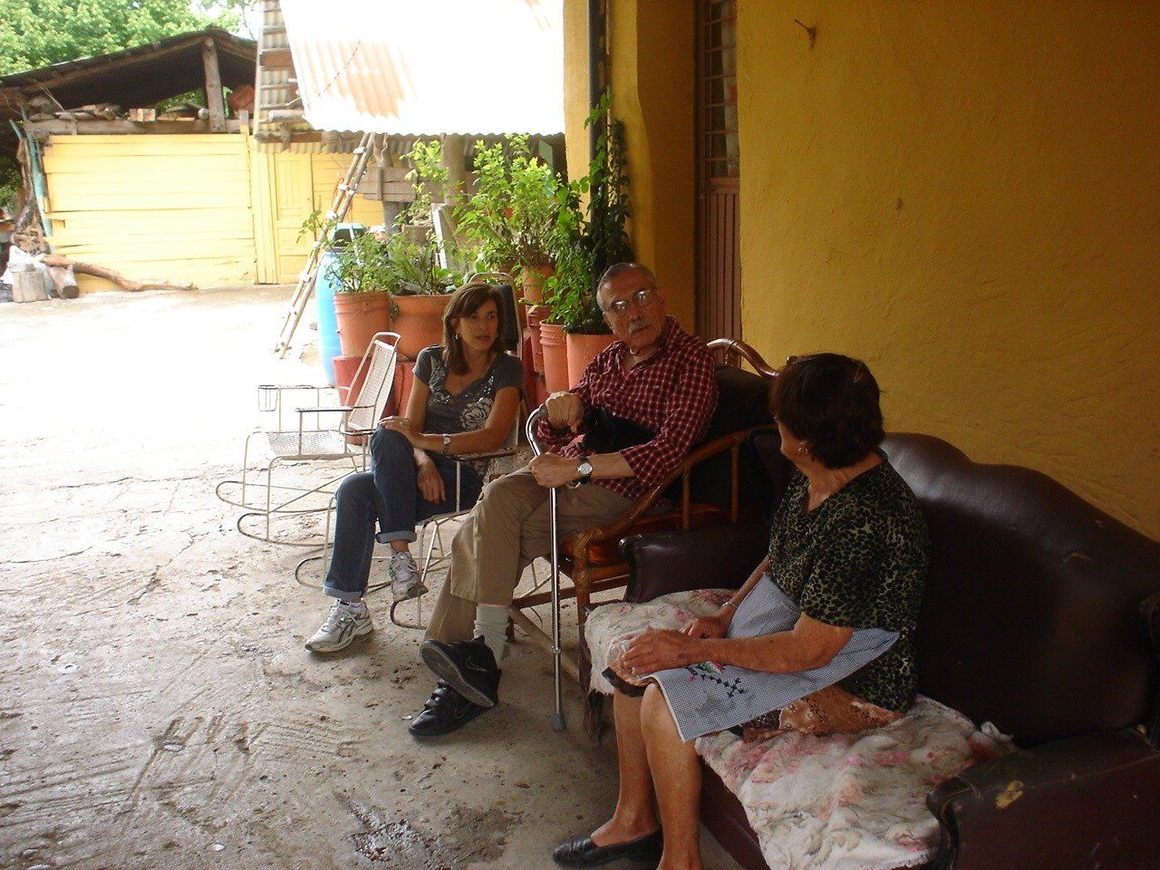 Viuda de Don Felix Reyna con el Ing. Alberto Valdés Chabre