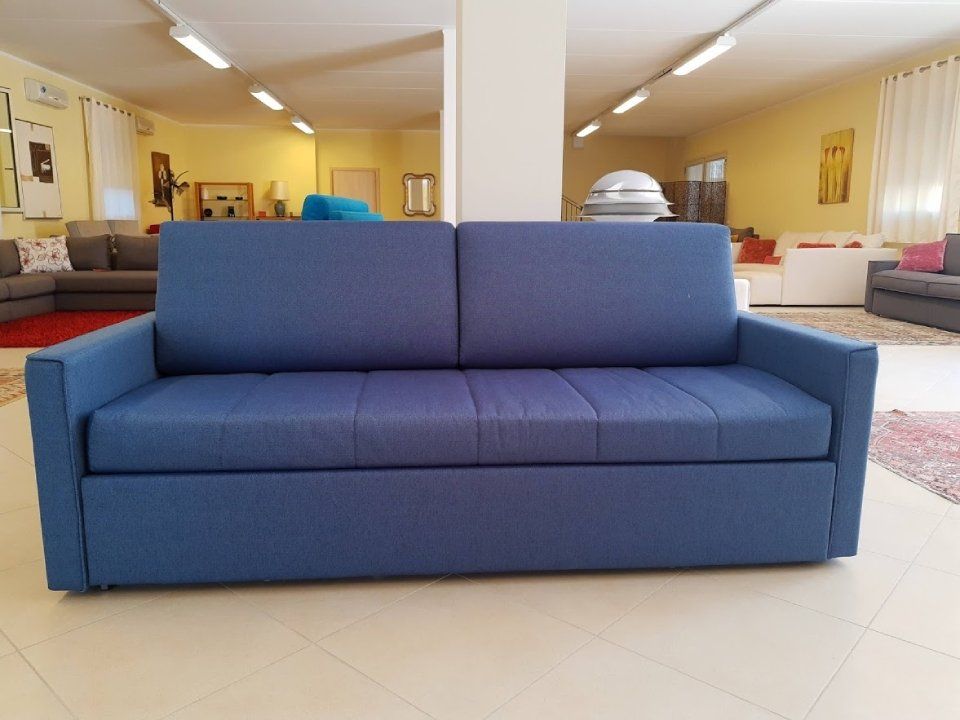 Divano blu