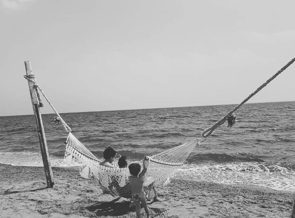 Amaca in spiaggia