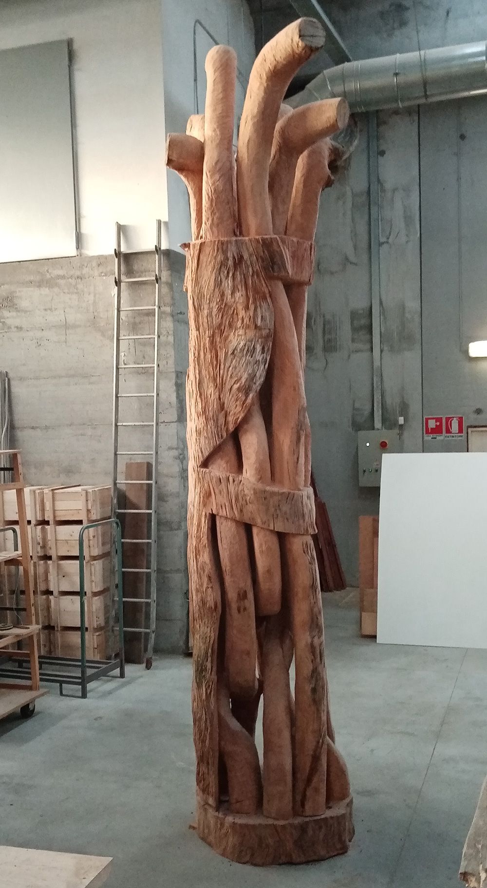 scultura verticale