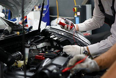 Two Specialists of Service for Repairing Wiring — Norcross, GA — Norcross Transmission Service Two Specialists of Service for Repairing Wiring — Norcross, GA — Norcross Transmission Service