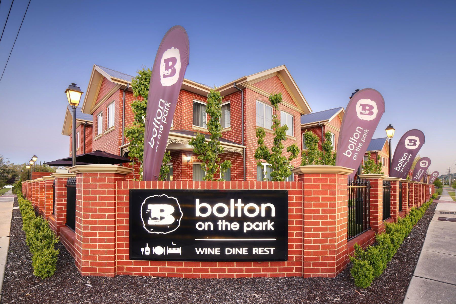 hotel accomodation options in Wagga Wagga