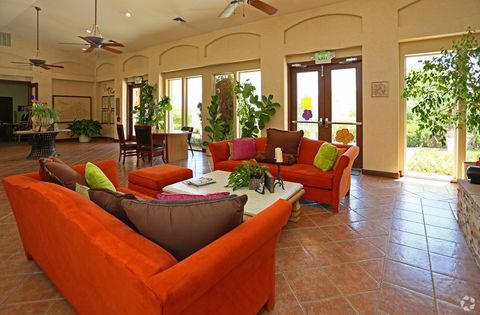 taylor-ranch-luxury-apartments-albuquerque-nm-clubroom (1)