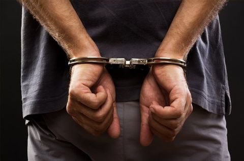 Handcuff