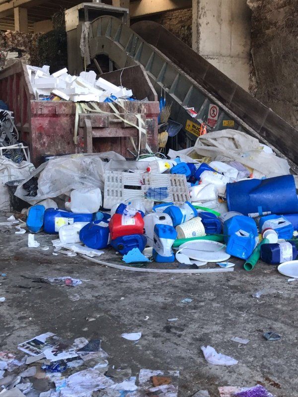 rifiuto plastico