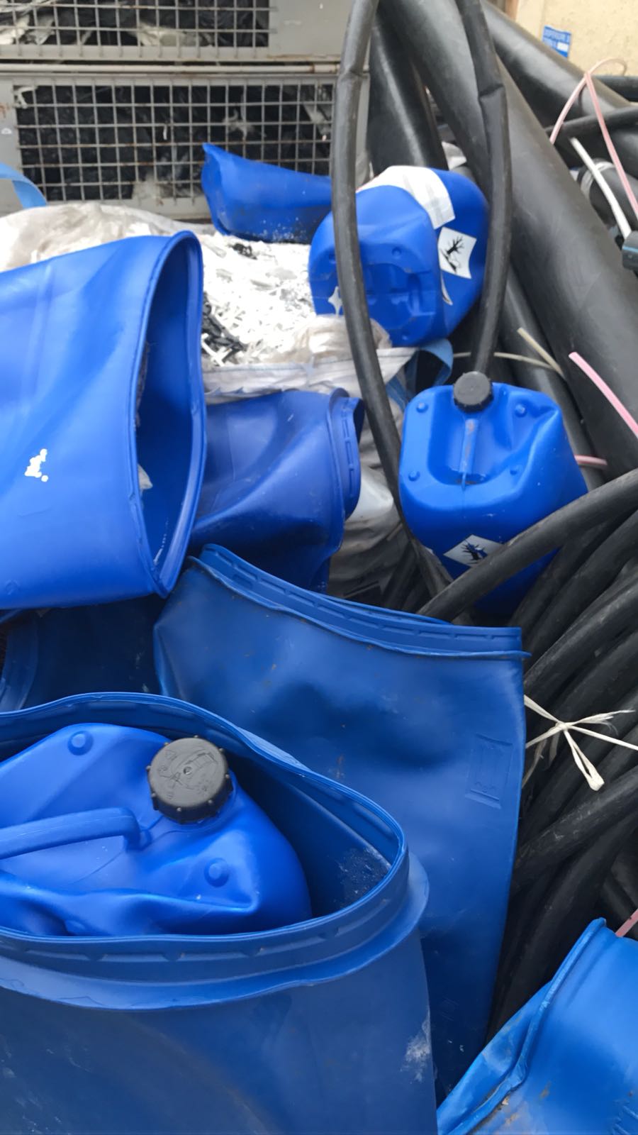 rifiuti plastici raccolti e smaltiti