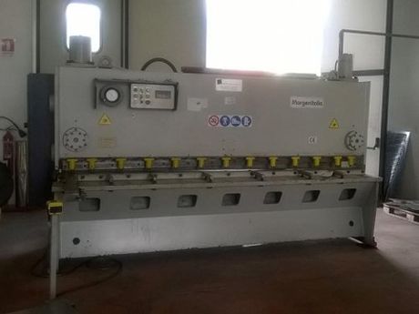 macchinario per lavorazione lamiere