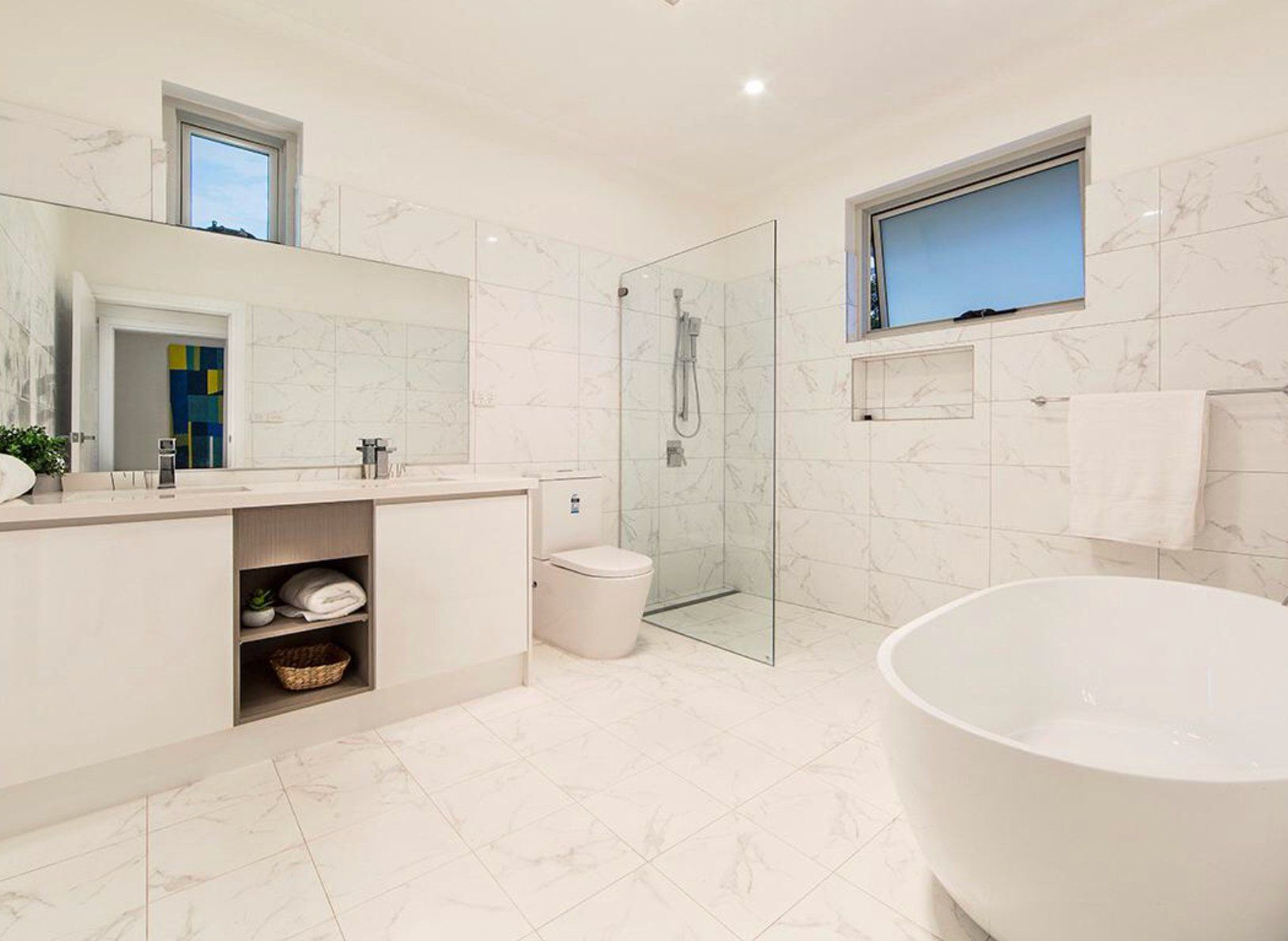 Bathroom renovation by Alfion Deco