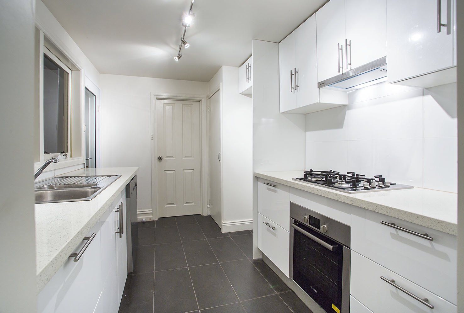 Kitchen renovation by Alfion Deco