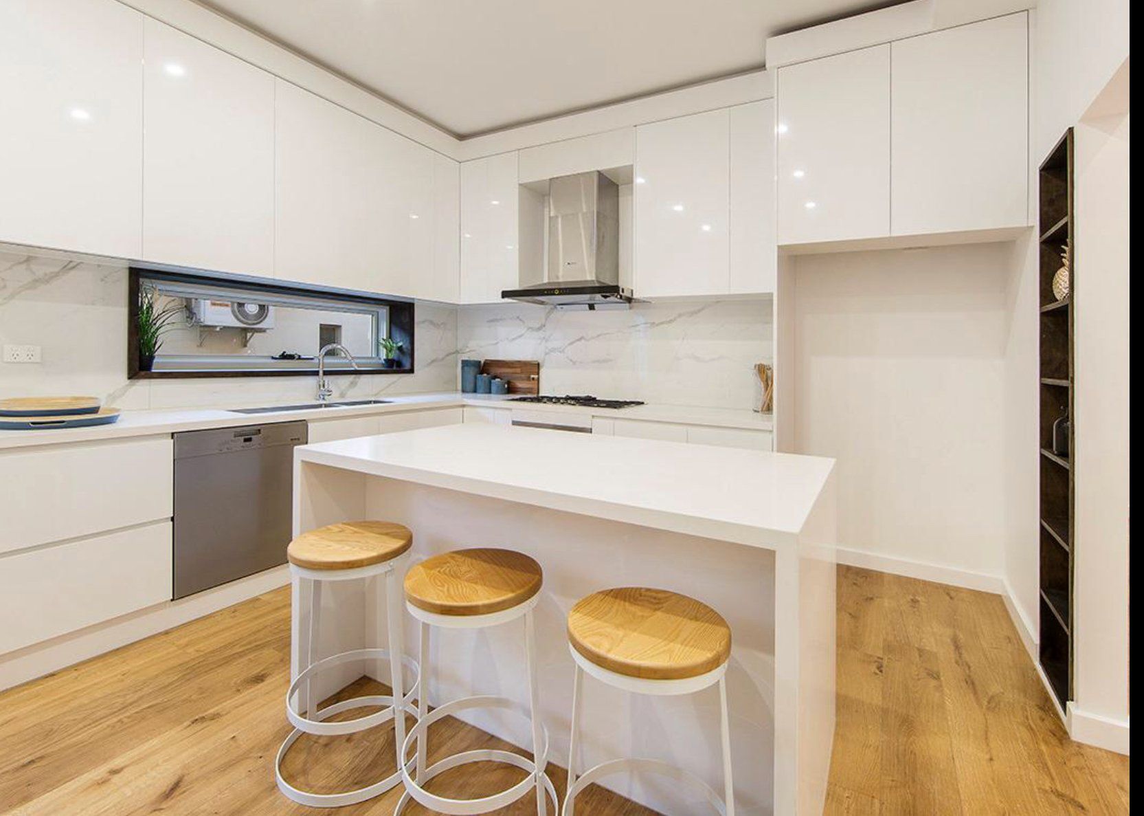 Kitchen renovation by Alfion Deco