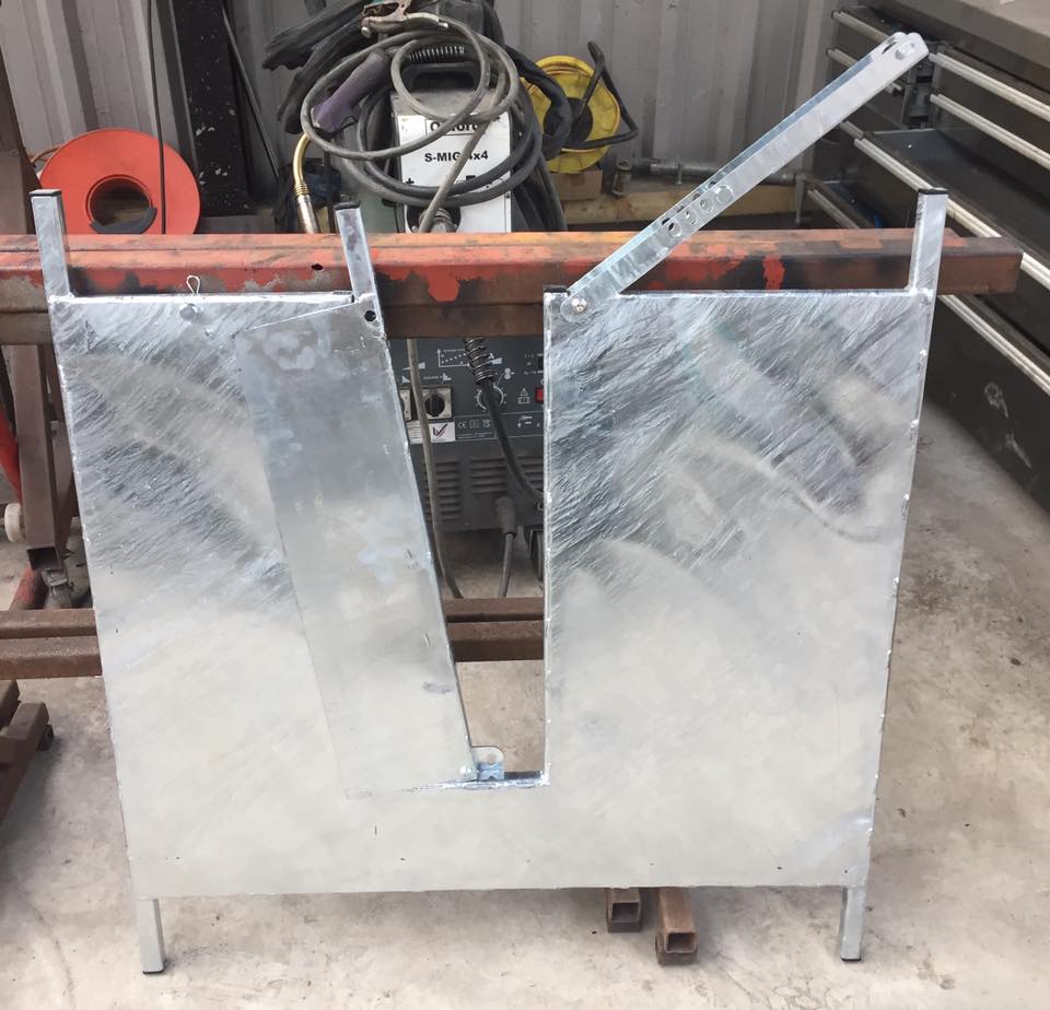 Sheep adopter hurdles allow you to take the adopter to the sheep instead of the sheep to the adopter, thus lightening the workload during lambing season.