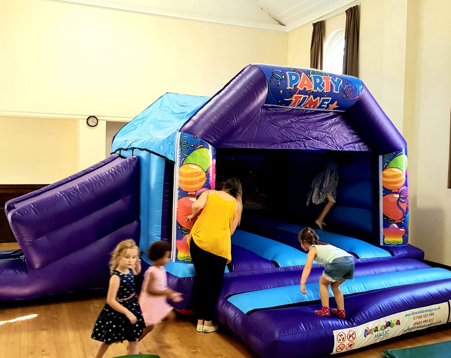 Abracadabra Magic Children's Party